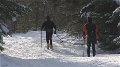 Des skieurs au Mont-Sainte-Anne