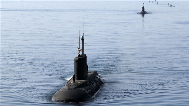 Des sous-marins iraniens dans le détroit d'Ormuz, le 3 janvier 2012