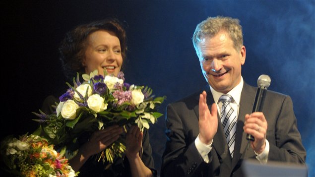 Le nouveau président de la Finlande Sauli Niinistö et son épouse