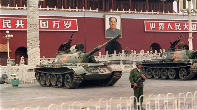 Des tanks sur la place Tiananmen, le 9 juin 1989, quelques jours après la répression.