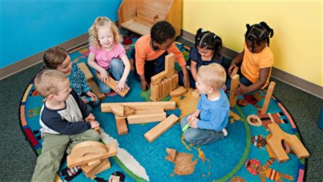 Enfants dans une garderie