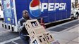 Un jeune livreur de produits Pepsi