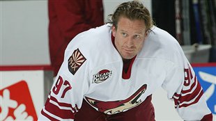 Roenick souhaite acheter les Coyotes