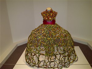 L'Exposition Dare to Wear Love au Musée du textile, à Toronto