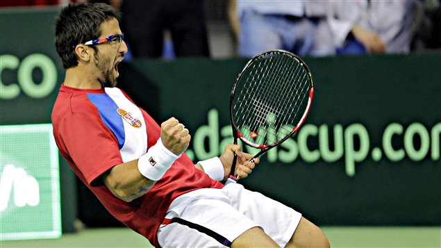 Le Serbe Janko Tipsarevic célèbre sa victoire contre Michael Ryderstedt de la Suède.