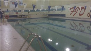 Compétition provinciale de natation annulée à Prince Albert