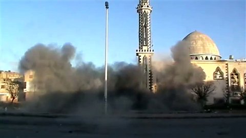 Homs bombardée