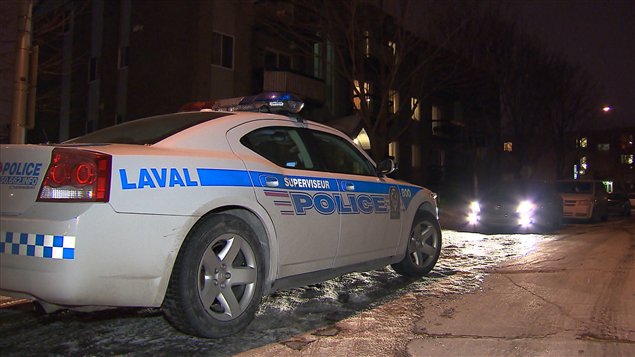 Un bébé d'un an a été retrouvé mort dans la baignoire de la résidence familiale, à Laval.