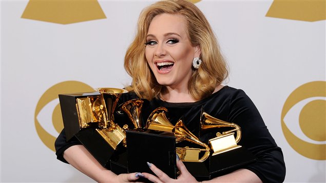 La chanteuse Adele était la grande gagnante de la cérémonie des Grammy Awards.