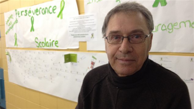 Lutte au décrochage : jumeler jeunes et moins jeunes Lutte au décrochage : jumeler jeunes et moins jeunes