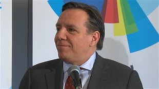 La CAQ dépose une motion pour réduire le budget des commissions scolaires