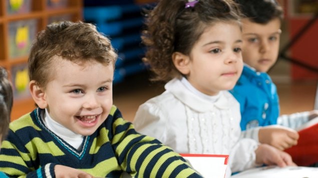 Des jeunes écoliers