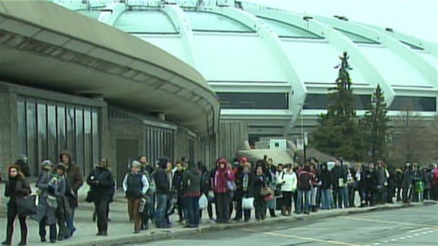 Des centaines de passagers se sont rabattus sur les autobus au métro Pie-IX.