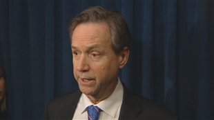 Le ministre de l'Éducation menace de congédier le conseil scolaire de Cowichan