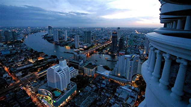 Bangkok à la tombée de la nuit / © Jean-Michel Dufaux Bangkok à la tombée de la nuit / © Jean-Michel Dufaux