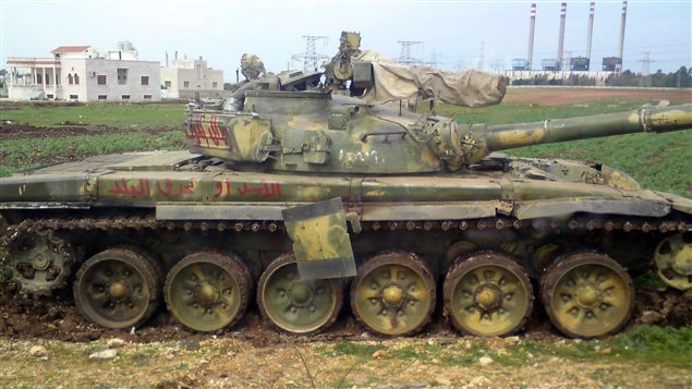 Un tanque del ejército sirio desplegado en la provincia de Hama
