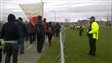 Catherine Lanthier a rencontré des manifestants à l'extérieur de l'École secondaire du Versant
