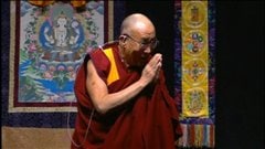 Le dala�-lama a prononc� un discours au Centre municipal d'Ottawa.