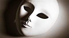 Le masque | � iStockphoto/Jelena Veskovic