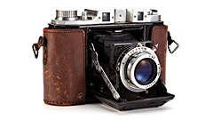 La cam�ra | � iStockphoto/Studiocasper