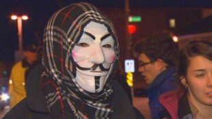 Projet de loi spéciale : des manifestants prennent la rue à Sherbrooke
