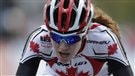 Hughes chute et se relève