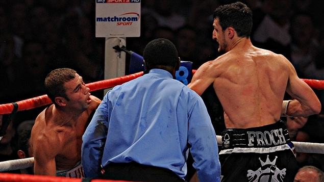 Lucian Bute, malmené par Carl Froch