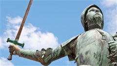 Statue de Jeanne d'Arc � Reims / � iStock Peter Burnett