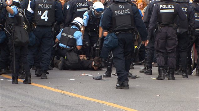 Le SPVM procède à des arrestations ciblées parmi le groupe de militants de la Convergence des luttes anticapitalistes.