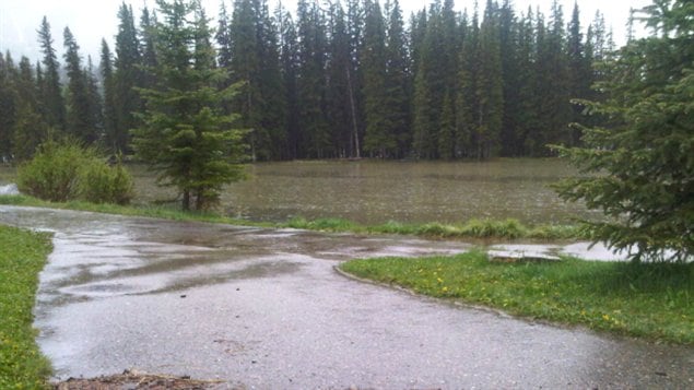 Le niveau des eaux est élevé à Banff.