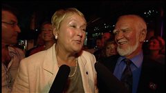 La chef du Parti qu�b�cois r�pond aux questions des journalistes � la suite de la victoire de son candidat dans Argenteuil. 