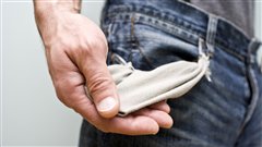 L'�tat a-t-il le devoir de faire diminuer la pauvret�? / � Michelle Gibson iStock