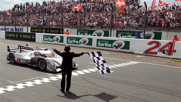 L'Audi R18 e-tron quattro conduite par André Lotterer