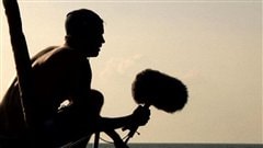 Un preneur de sons durant la travers�e en mer Noire. 