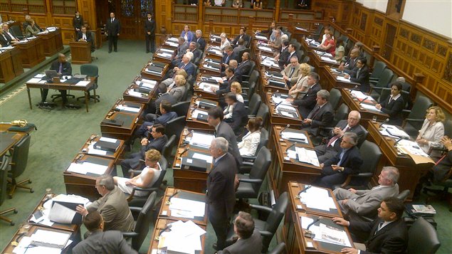 Les députés sont de retour en Chambre deux semaines plus tôt que prévu.