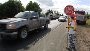 Les travailleurs routiers du N.-B. déplorent que le gouvernement ait réduit son financement pour les routes de la province.