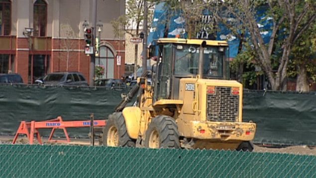 Décontamination du site de l'ancienne station d'essence Esso, sur l'avenue Whyte à Edmonton