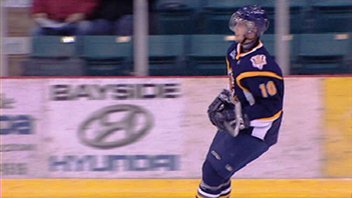 Le hockeyeur Justin Haché