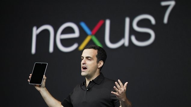 Le chef de la branche Android de Google, Hugo Barra, présente la Nexus 7.