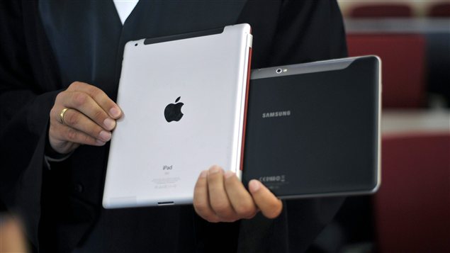 Tablettes d'Apple et Samsung