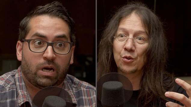 �Radio-Canada/Olivier Lalande | <b>Les coorganisateurs du colloque Invasion Montr�al, Samuel Archibald et Bernard Perron</b>