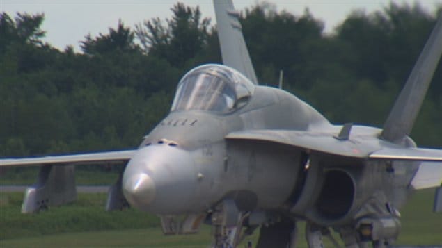 Un F-18 à Sherbrooke