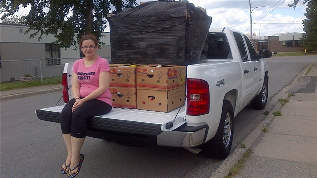 Melissa Moran prête à livrer les denrées alimentaires à Elliot Lake