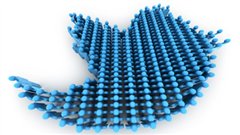 Fran�ois Legault de la CAQ et Martine Desjardins de la FEUQ �changent sur Twitter.