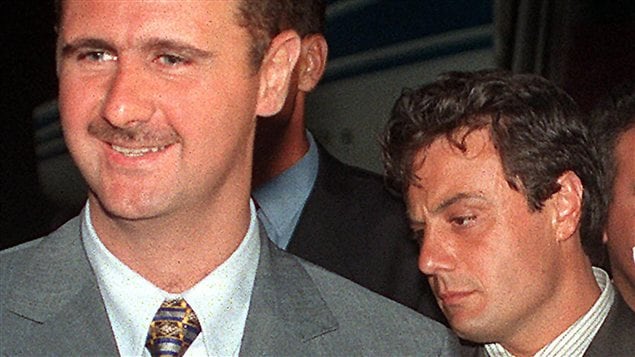 Bachar Al-Assad (à gauche) et Manaf Tlass (à droite) en août 1999.