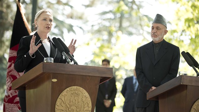 Hillary Clinton et Hamid Karzai au palais présidentiel à Kaboul