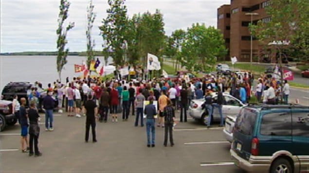 Manifestation contre la réforme de l'assurance-emploi à Bathurst, au Nouveau-Brunswick
