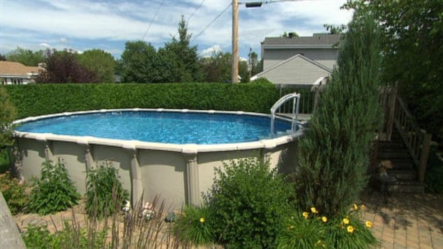 Une piscine résidentielle