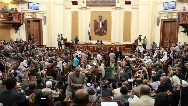 Le Parlement égyptien s'est réuni pendant cinq minutes mardi.
