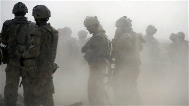 Des soldats canadiens